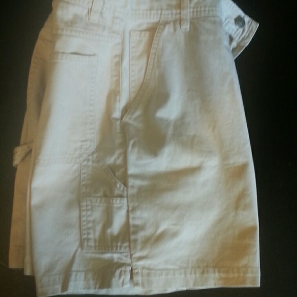 Shorts - Picture 3 of 4